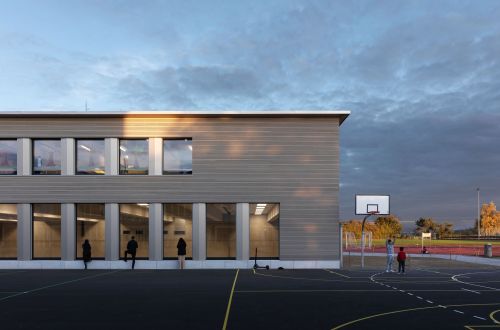 433 Doppelkindergarten Sporthalle